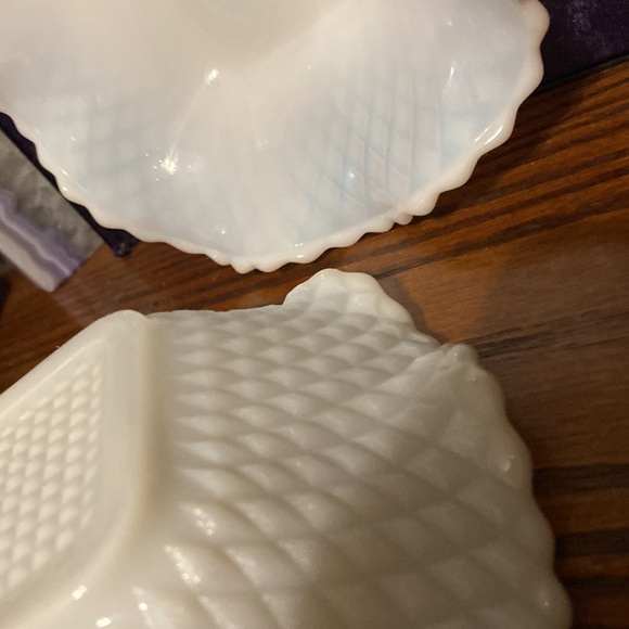 Hazel Atlas Diamond Ruffled Rim mill glass candy bowl vintage - Picture 5 of 5